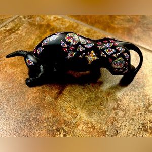 Nadal Figurines - Decorative Figurines in Spain. Bull figurine ♾️ for good luck